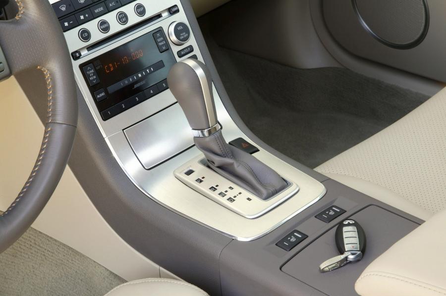  Infiniti G35 Coupe 2006 года  (фото 11 из 26)